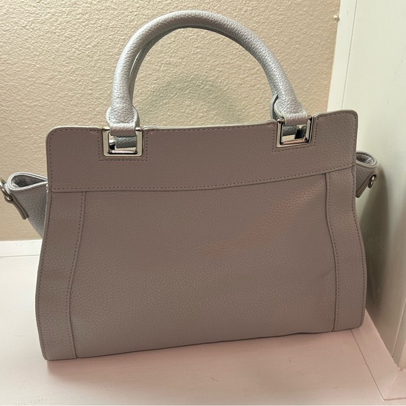 Nine West Purse with Detachable adjustable Shoulder Strap - Picture 13 of 13